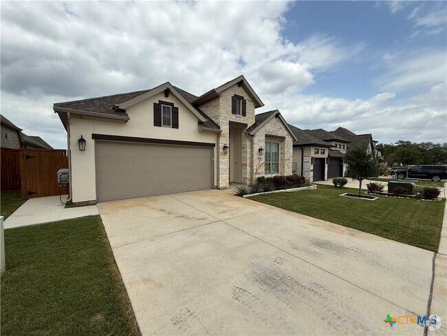 Building Photo - 2216 Prado Dr Rental