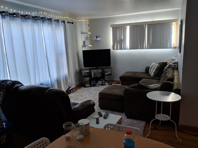 Photo - 3340 N Downer Ave Unidad Lower