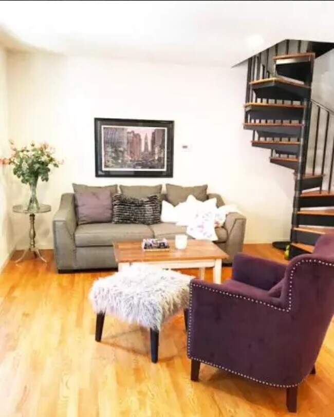 Photo - 303 S 11th St Unit 4