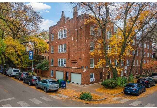 Building Photo - 2151 N Fremont St Unit 2N