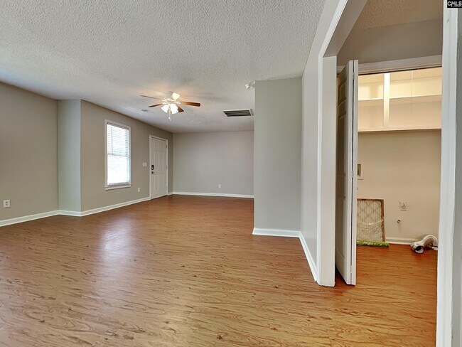 Photo - 125 E Dean Rd