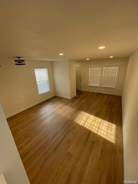 4684 Dickerson Ave