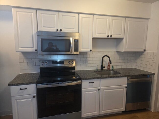 Photo - 104 Laurel Ct