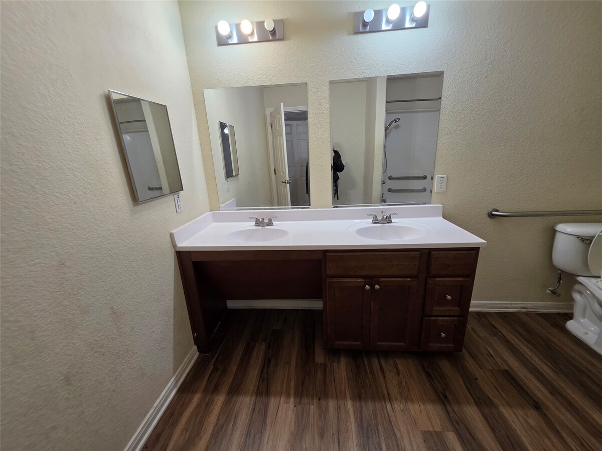 Photo - 2402 14th Ave N