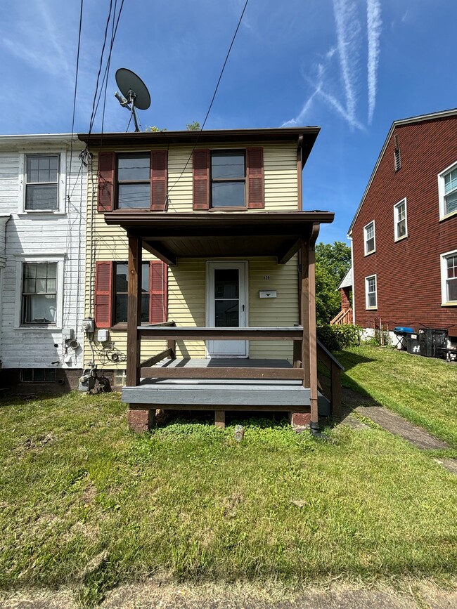 Building Photo - 929 Vankirk St