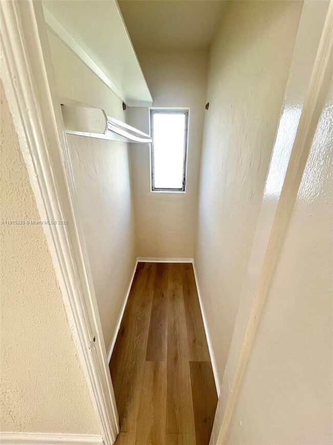 Photo - 632 NE 85th St Apartamento Unidad 15