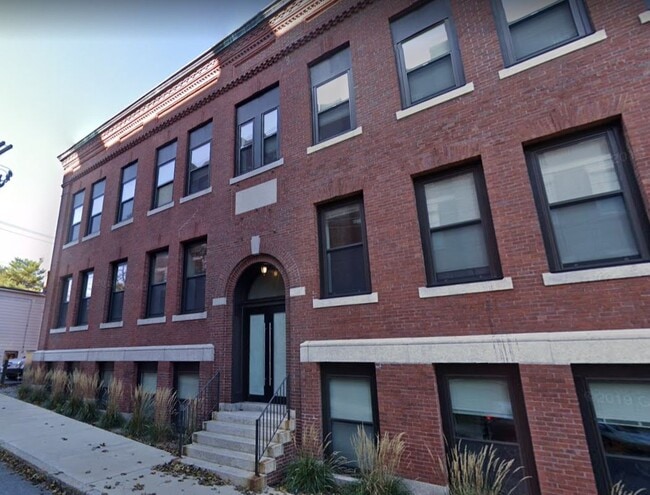 Photo - 2 Merrymount Pky Unit #2