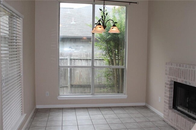 Photo - 2318 Sycamore Trail