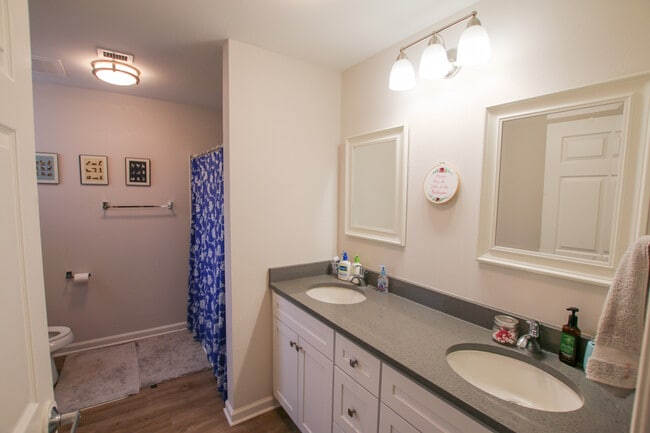 Photo - Carolina Heights