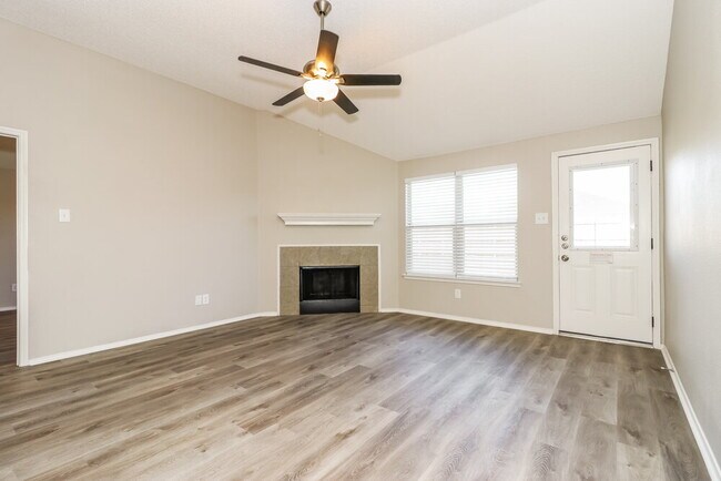 Photo - 1024 Stockton Dr