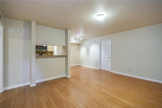 Photo - 3204 Menchaca Rd