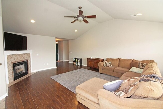 Photo - 3803 SW Surrey Ave