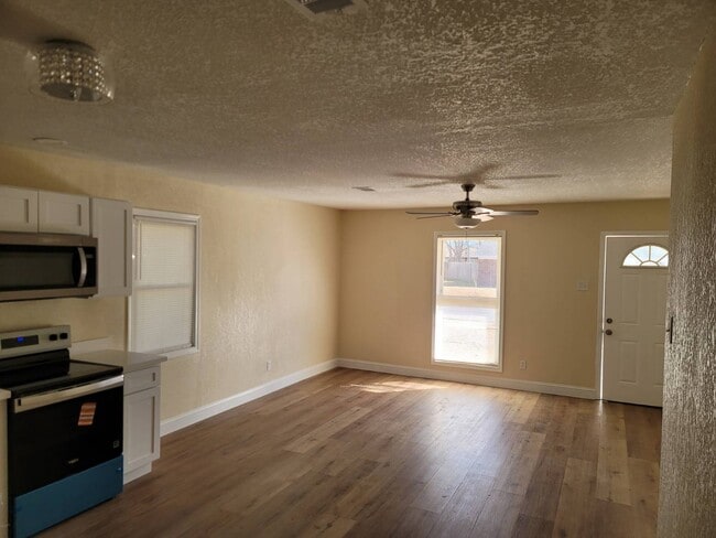 Photo - 511 Octave St