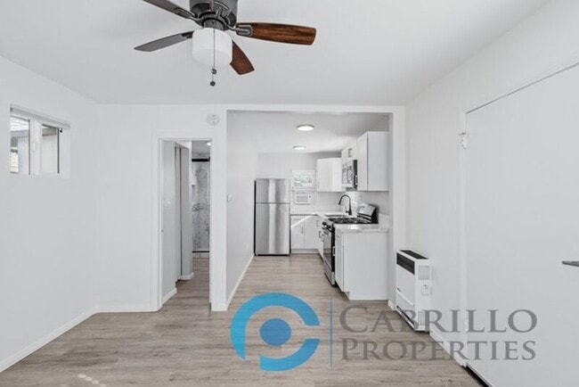 Building Photo - 4853 Mansfield St Rental