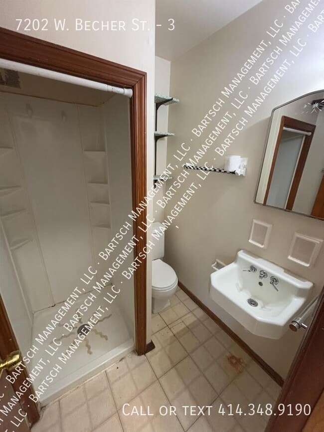 Photo - 7202 W Becher St Unit 3