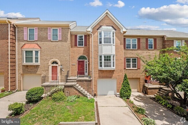 Building Photo - 5931 Norham Dr Rental