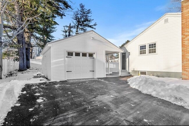 Photo - 13 Centerville Dr