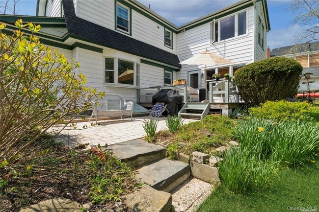 Photo - 695 Rogers Rd