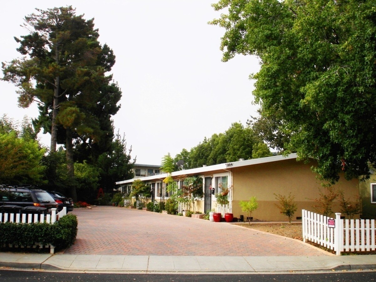 Photo - Camille Apartments