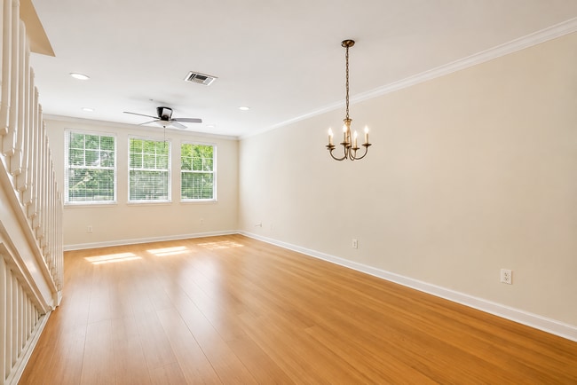 Photo - 770 Millbrae Ct