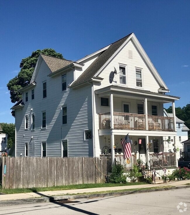 Building Photo - 8-10 Stearns St Unit 1 Rental