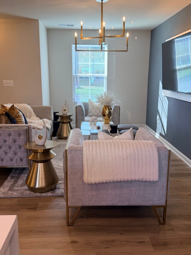 Photo - 7269 Statesman Blvd