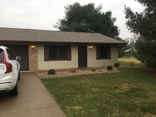 Building Photo - 1232 Schneiders Crossing Rd NW Unit 1232B Rental