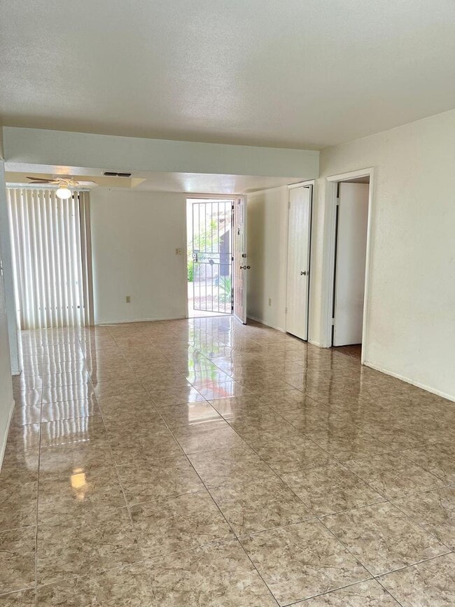 Photo - 3119 W Cochise Dr Unidad 110