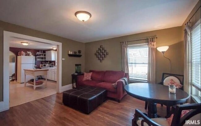 Photo - 930 W Kirkwood Ave