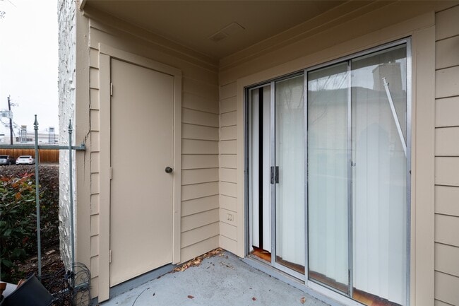 Photo - 12550 Whittington Dr Unit 704