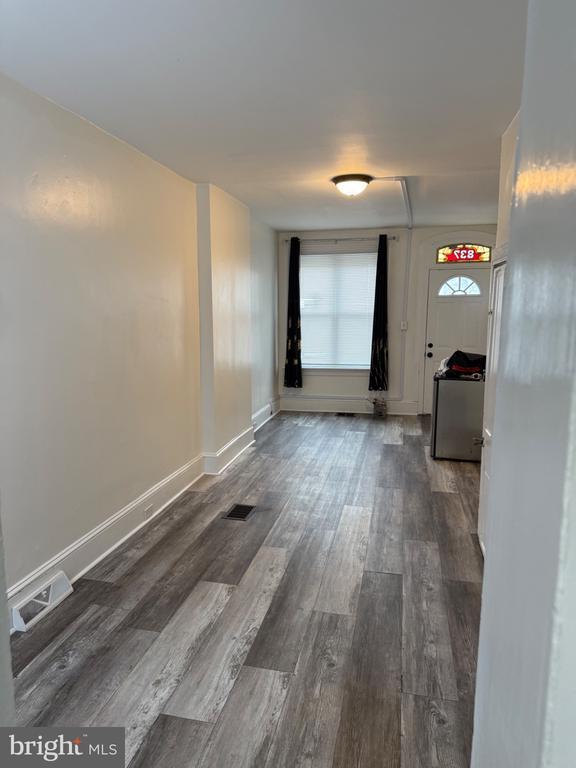 837 Locust St