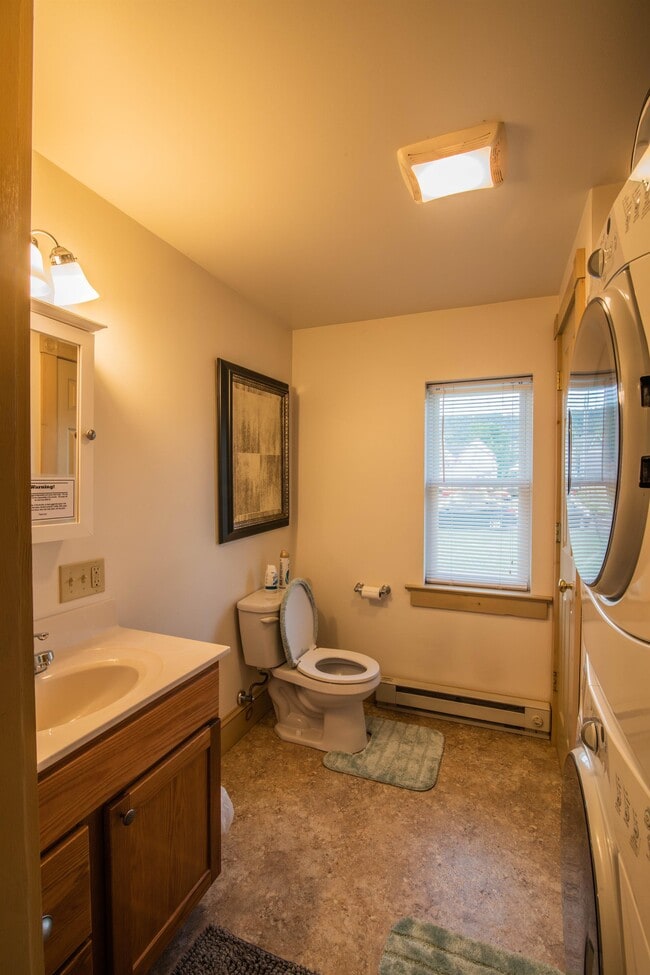 1140 Memorial Ave Unit 1