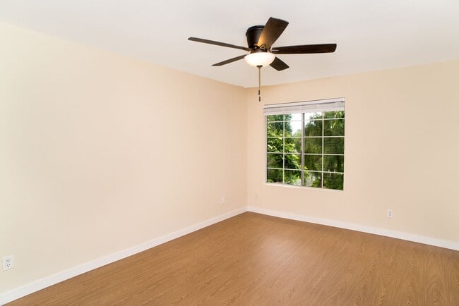 Photo - Warner Center  2 Bedroom + Loft Condo for Rent in Woodland Hills!