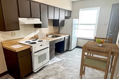 Photo - Villa Alegre Apartments