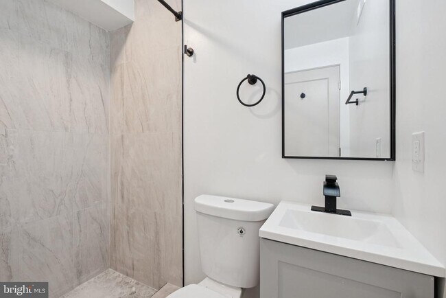 Photo - 4237 Mantua Ave