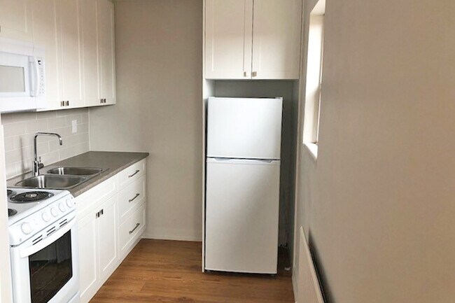 Photo - 641 Vaughan Road