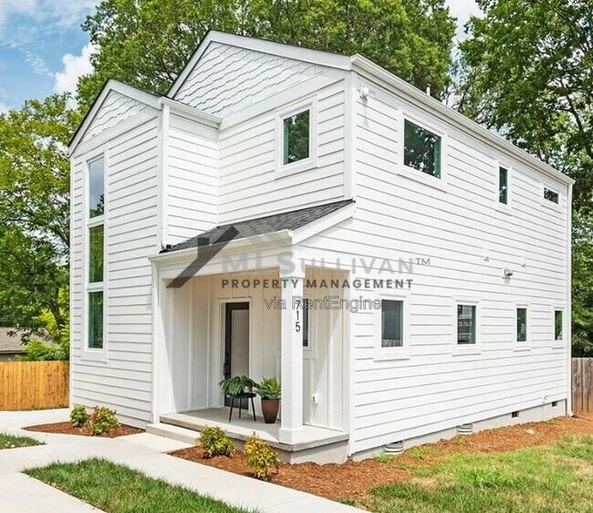 Photo - 715 Drew St