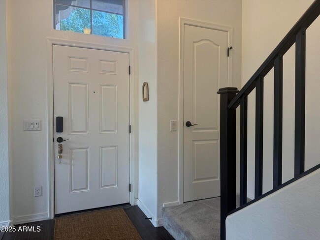 Photo - 1293 E Walnut Rd