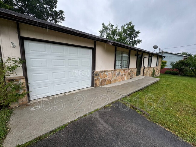 Photo - 6436 Tewksbury Dr NW