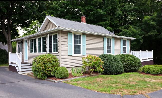 Front View - 27 Pioneer Rd House