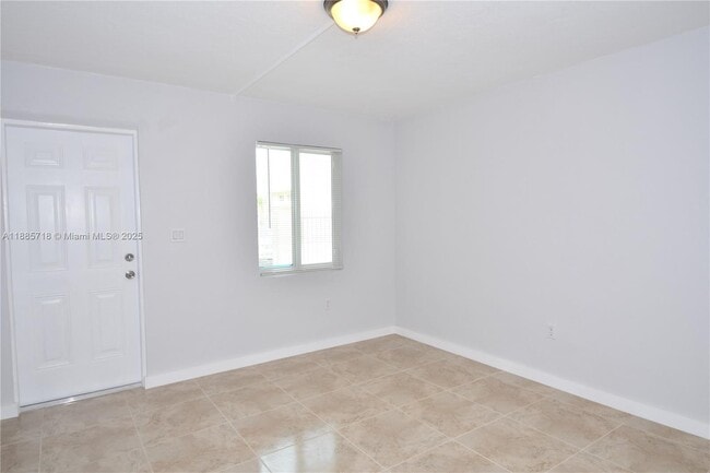 Photo - 1398 NW 61st St Unidad 5