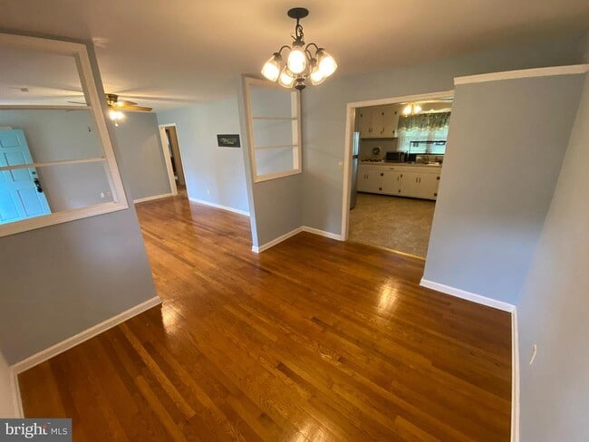 Photo - 802 Payton Dr