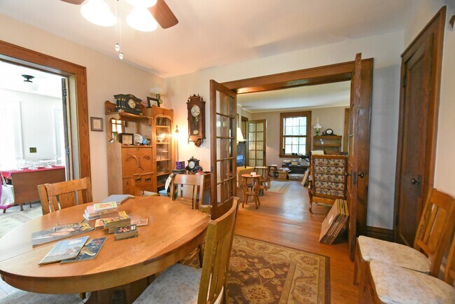 Photo - 600 E Main St