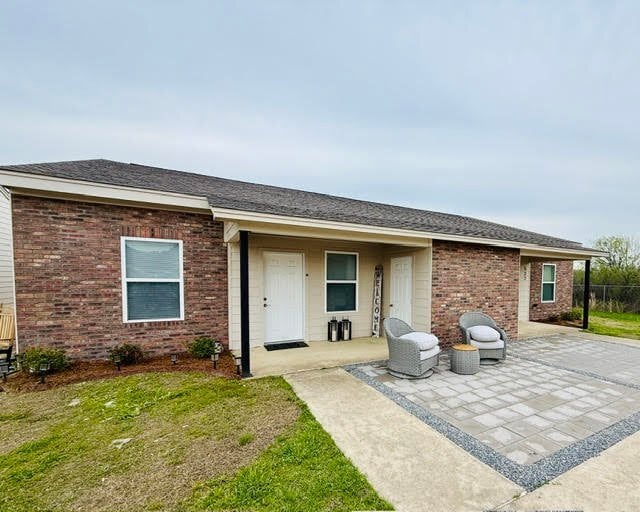 Building Photo - 321 Fieldstone Ln