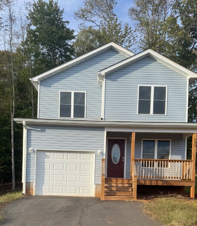 Photo - 203 Quinn Hill Ln