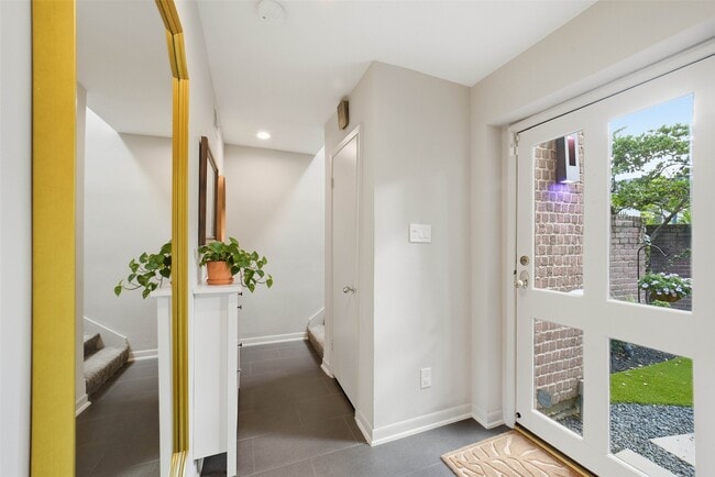 Photo - 2310 Steel St Unit 13