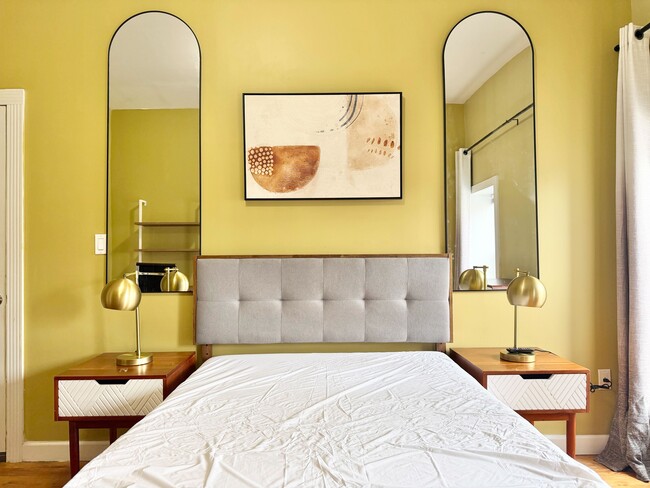 Photo - Furnished room/NOT APARTMENT Unit 3