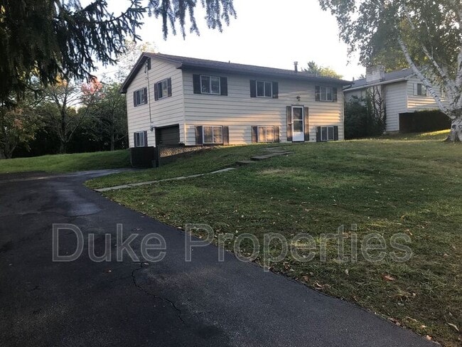 Photo - 142 Prentiss Way