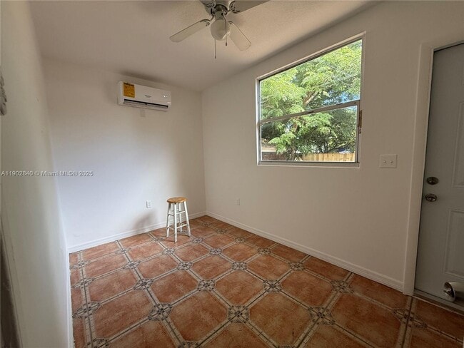 Photo - 906 SW 14th Ave Unidad 908