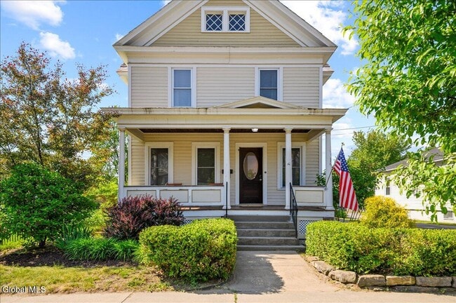 Building Photo - 162 Lake Ave